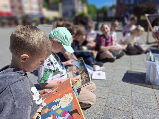 Piknik Literacki z biblioteką
